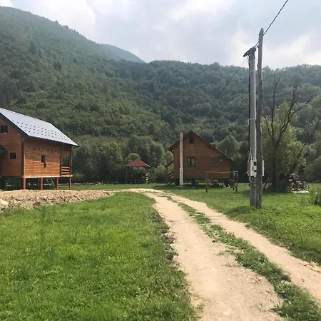 Vikendica Na Plivi E&m Tatil Evi