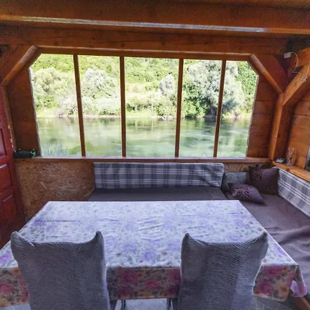 Nyaraló Vikendica Na Plivi E&m