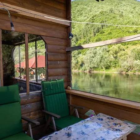 Nyaraló Vikendica Na Plivi E&m Šipovo