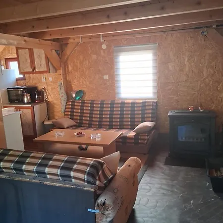 Vikendica Na Plivi E&m Nyaraló